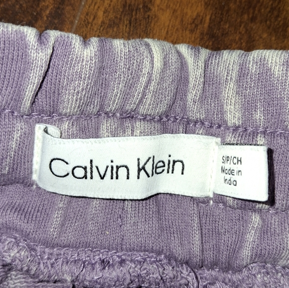 Calvin Klein Sweatpants - Picture 2 of 4